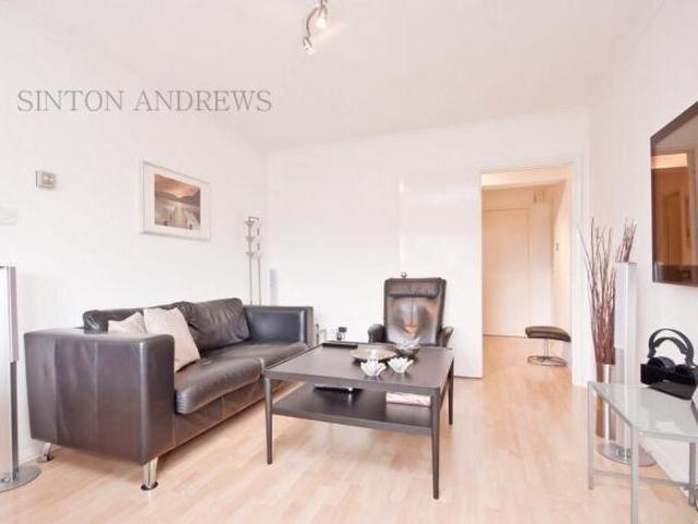 Flat for rent in Greater London