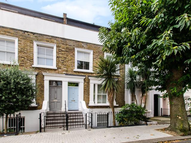 Apartment for rent in Battersea, Greater London