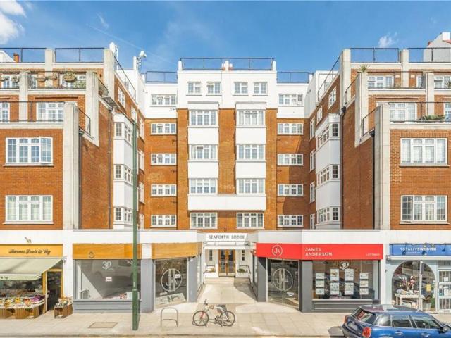 Flat for rent in Barnes, Greater London