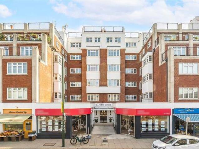 Flat for rent in Barnes, Greater London