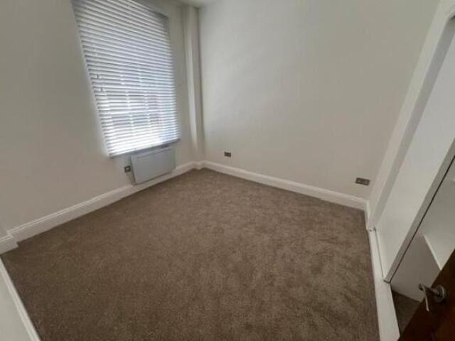 Flat for rent in Barracks, The Bridge