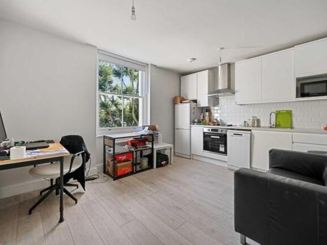 Flat for rent in Alderminster, Warwickshire
