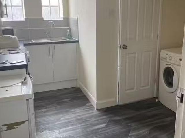 House for rent in Green Close, Warwickshire