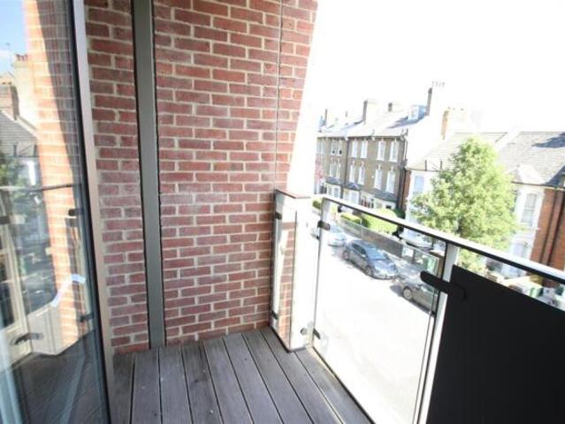 Flat for rent in Beaufort, Blaenau Gwent