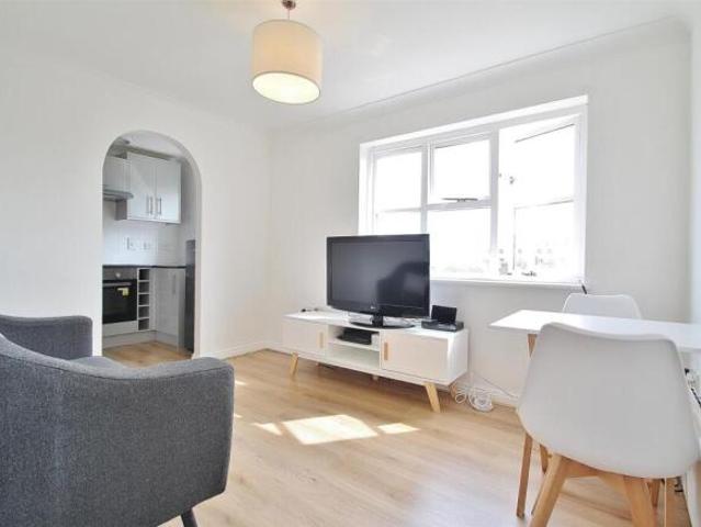 Flat for rent in Isleworth, Greater London