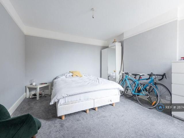 Flat for rent in Cat Hill, Isle Of Man