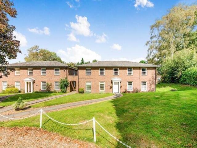 Flat for rent in Sandown Park, Kent