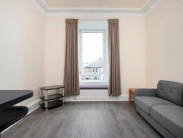 Flat for rent in Broughton, Scotland