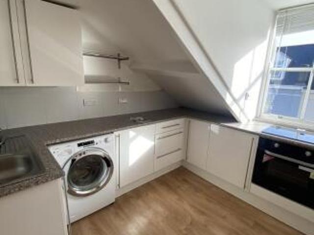 Flat for rent in Follaton, South Hams