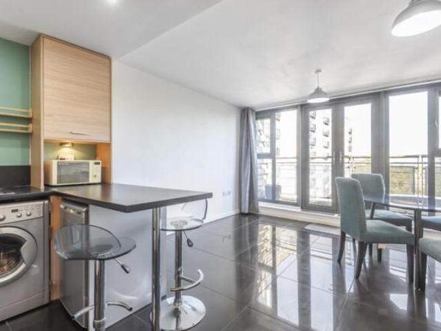 Flat for rent in Woolwich, Greater London