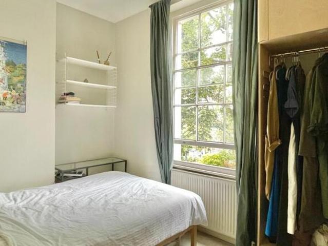 Flat for rent in Cat Hill
