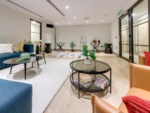 Flat for rent in Cat Hill
