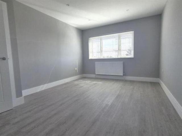 Flat for rent in Erith, Greater London