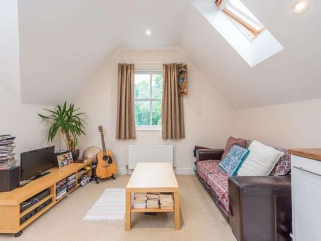 Apartment for rent in Highfield, The Slade