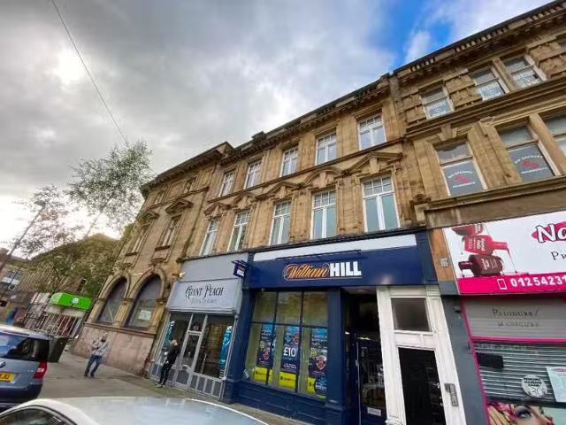 House for rent in Milnshaw, Backburn