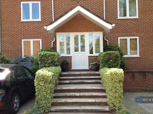 House for rent in Surrey