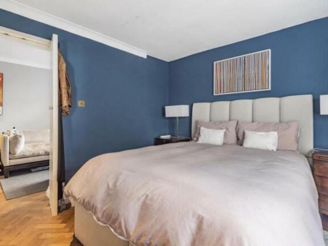 Flat for rent in Cat Hill