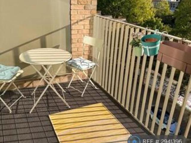 Flat for rent in Cat Hill