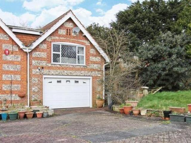 House for rent in Lyons, Greater London
