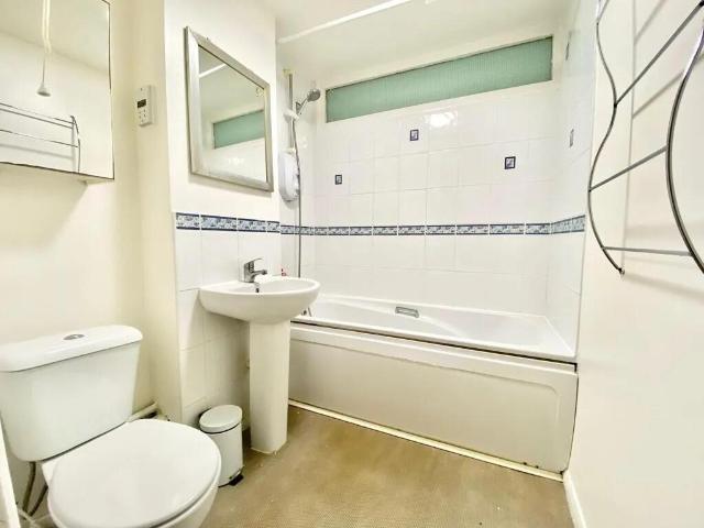 Flat for rent in Barking, Isle Of Man