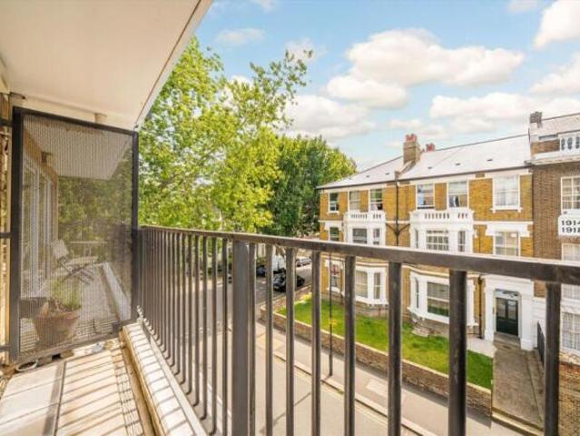 Flat for rent in Chiswick, Greater London