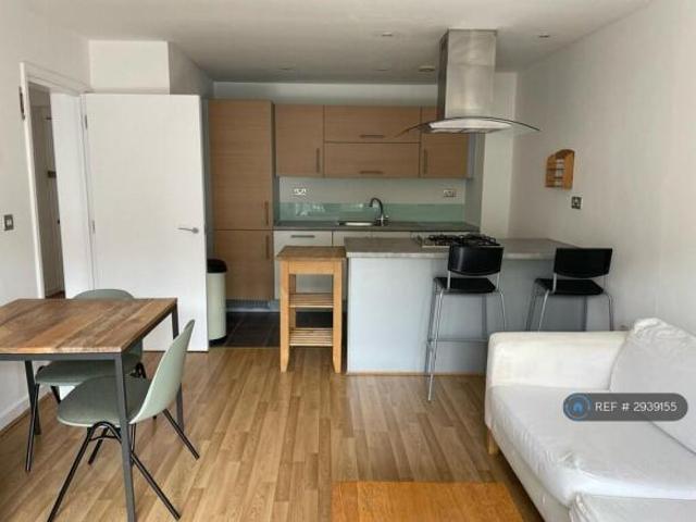 Flat for rent in Cat Hill