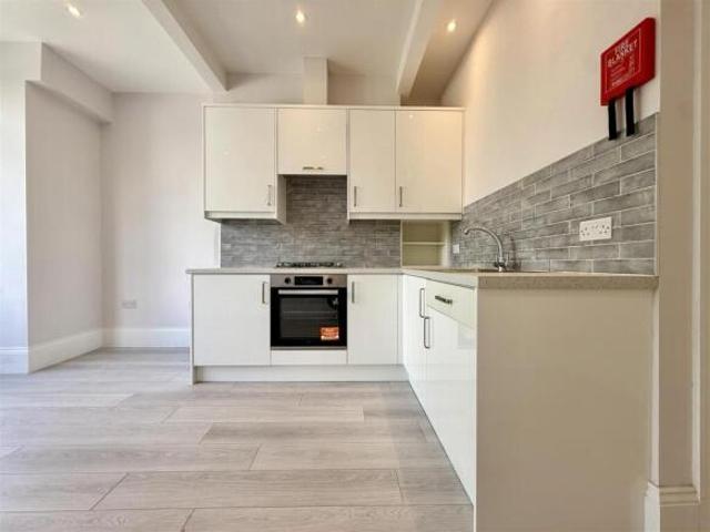Flat for rent in Palmers Green, Greater London
