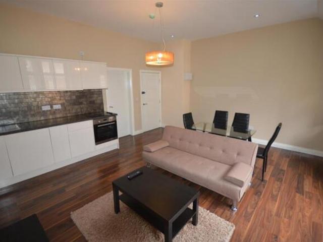 Flat for rent in Black Friars, Old Wharf