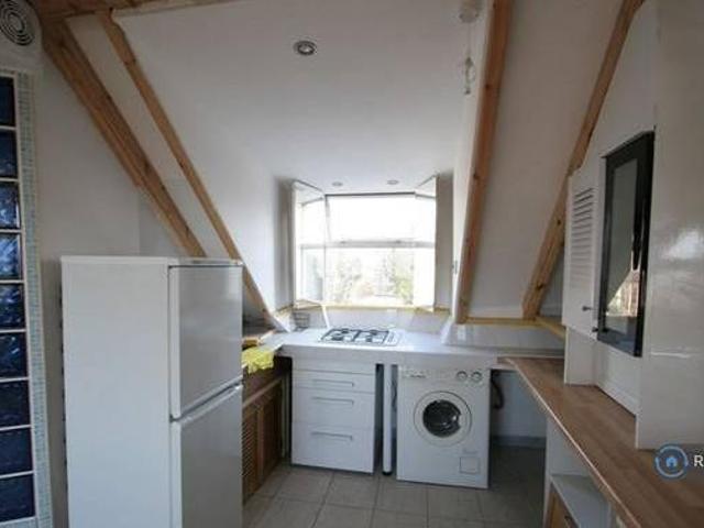 House for rent in Lyons, Greater London