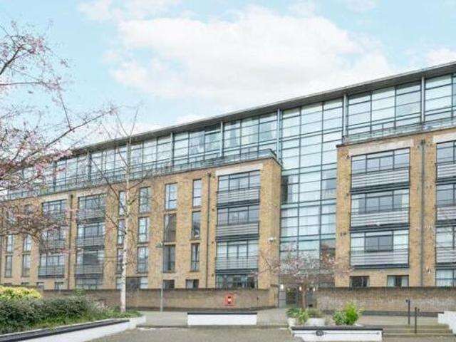House for rent in Brentford End, Greater London