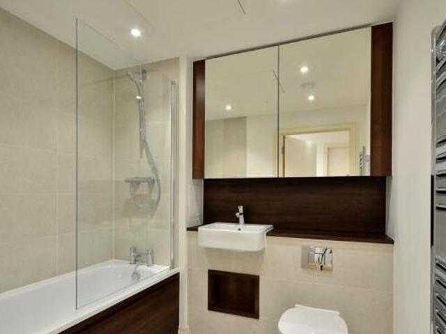 House for rent in Brentford End, Greater London