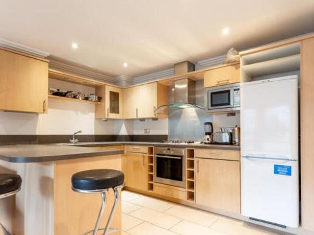 House for rent in Brentford End, Greater London
