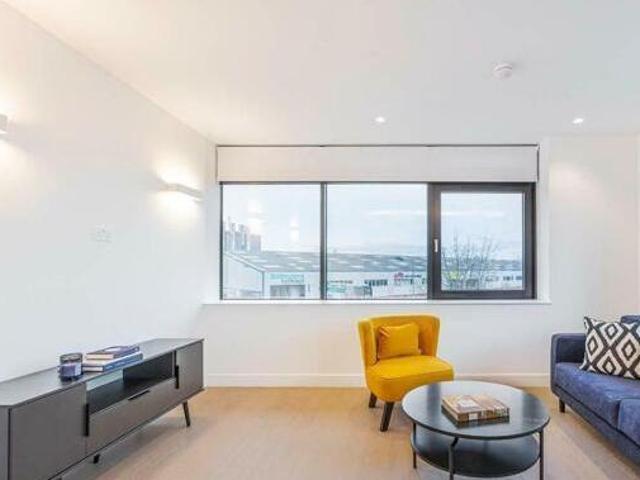 House for rent in Brentford, Greater London