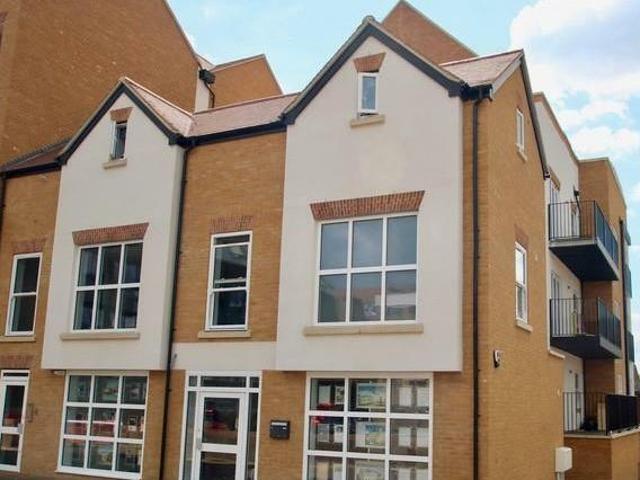 House for rent in Navestock Side, Essex