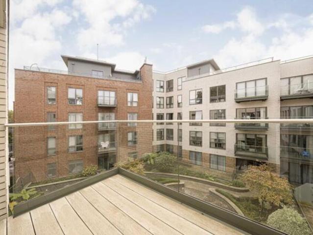 Flat for rent in Twickenham, Greater London