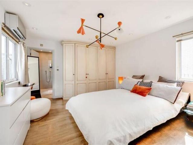 Flat for rent in Covent Garden, Greater London