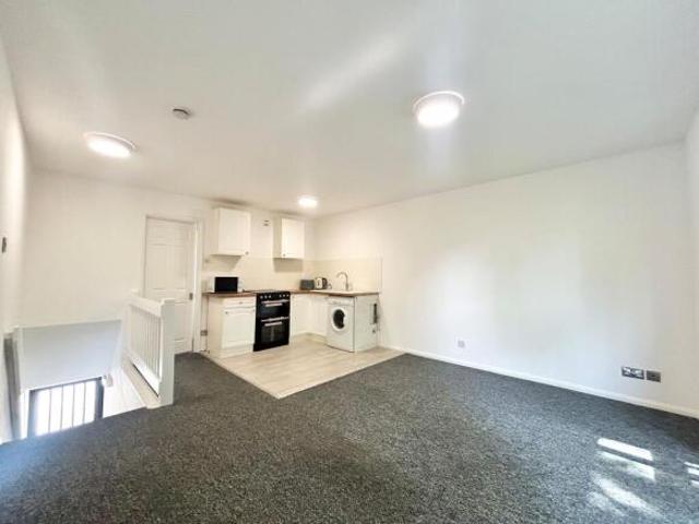 Flat for rent in New Bradwell