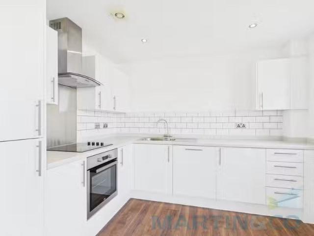 House for rent in London Borough of Croydon, Cat Hill