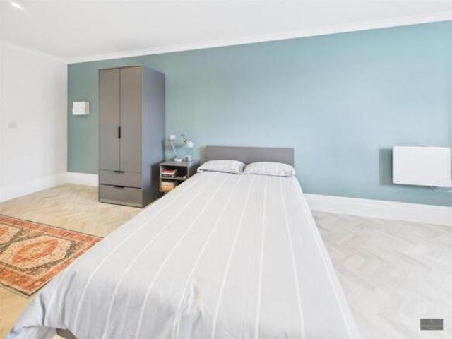Flat for rent in Bournemouth