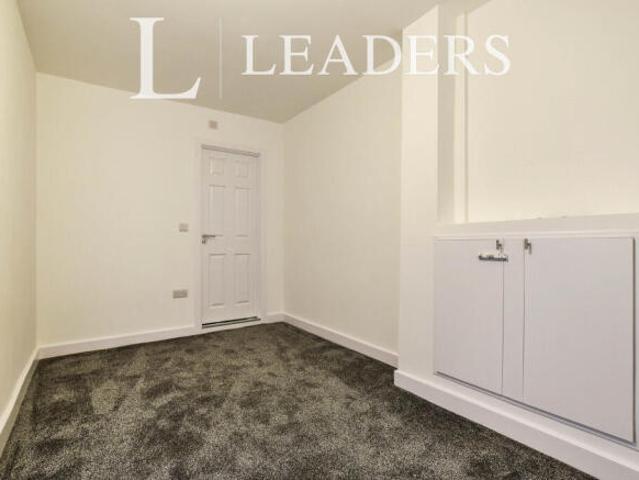 Flat for rent in Evershot, Oxfordshire