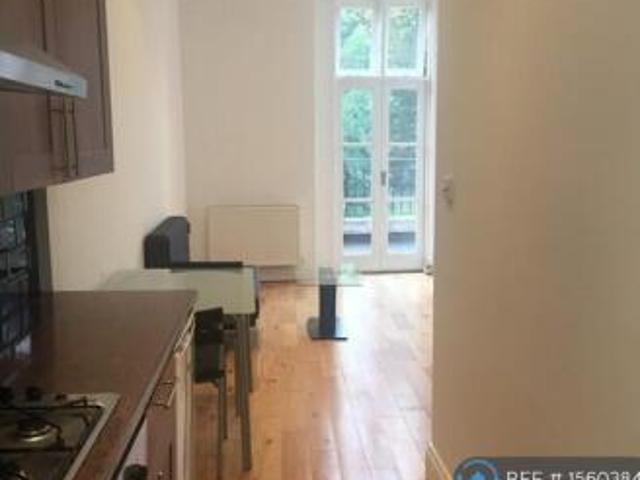 Flat for rent in Cat Hill