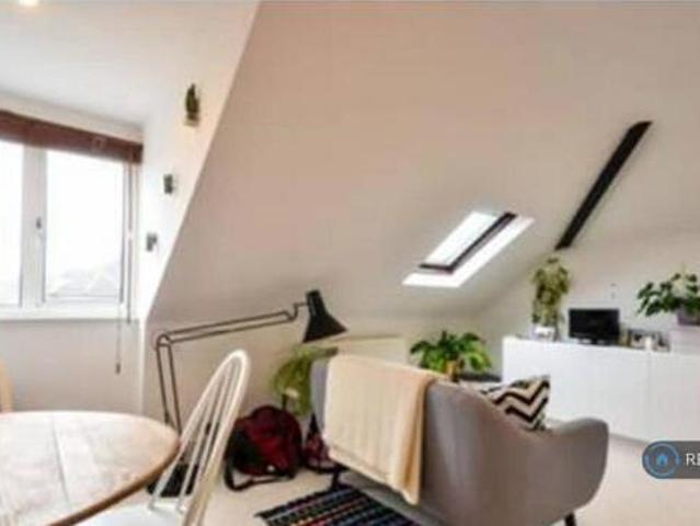 House for rent in Bromley Green, Ashford