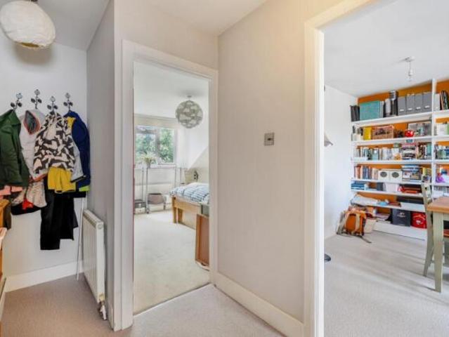 Flat for rent in Cat Hill