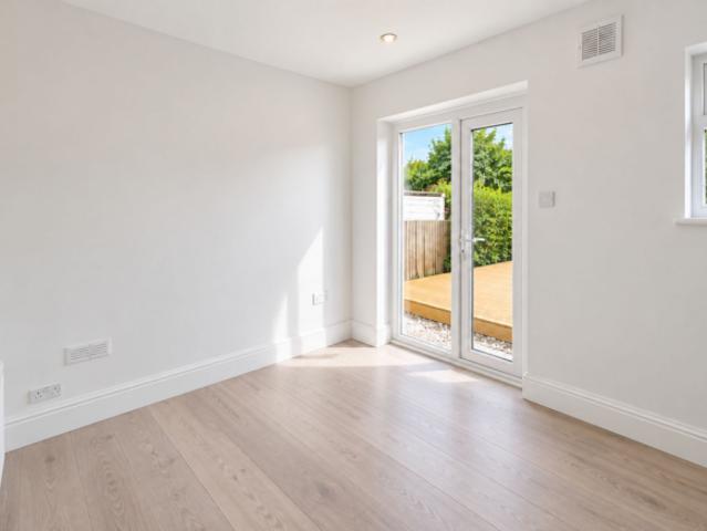 Flat for rent in Cat Hill