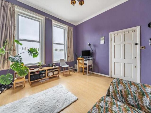 Flat for rent in Cat Hill