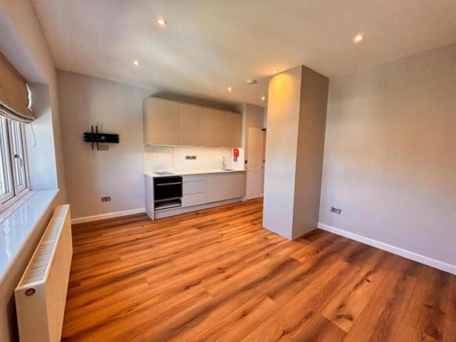 Flat for rent in Greater London