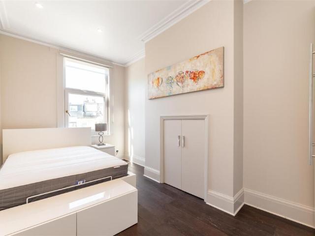 Flat for rent in West Hampstead