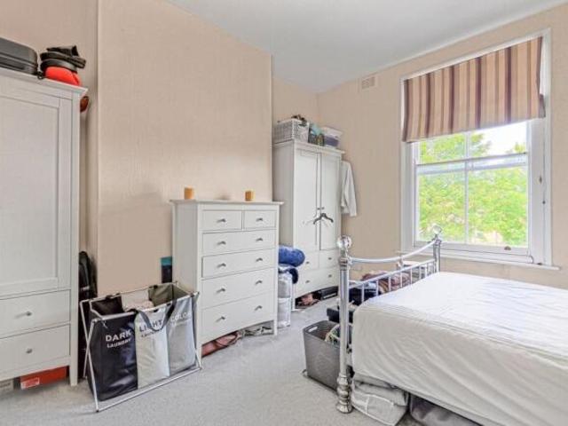 Flat for rent in Cat Hill