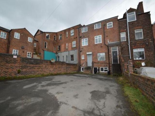 Flat for rent in Bury, Greater Manchester