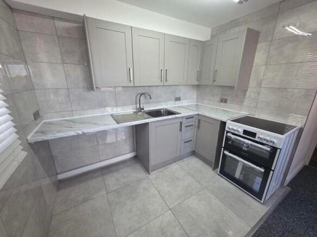 Flat for rent in Red Hill, Worcestershire